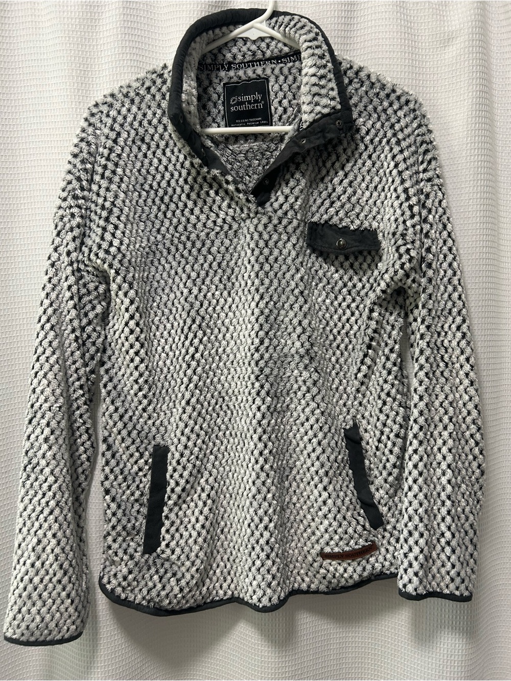 Simply Southern Black & White Chunky Sherpa Pullover